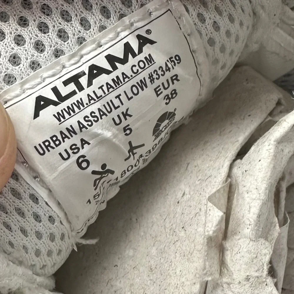 ALTAMA Urban Assault Low Sneaker Mens Sz 6 Alpine Camo Breast Cancer Awareness